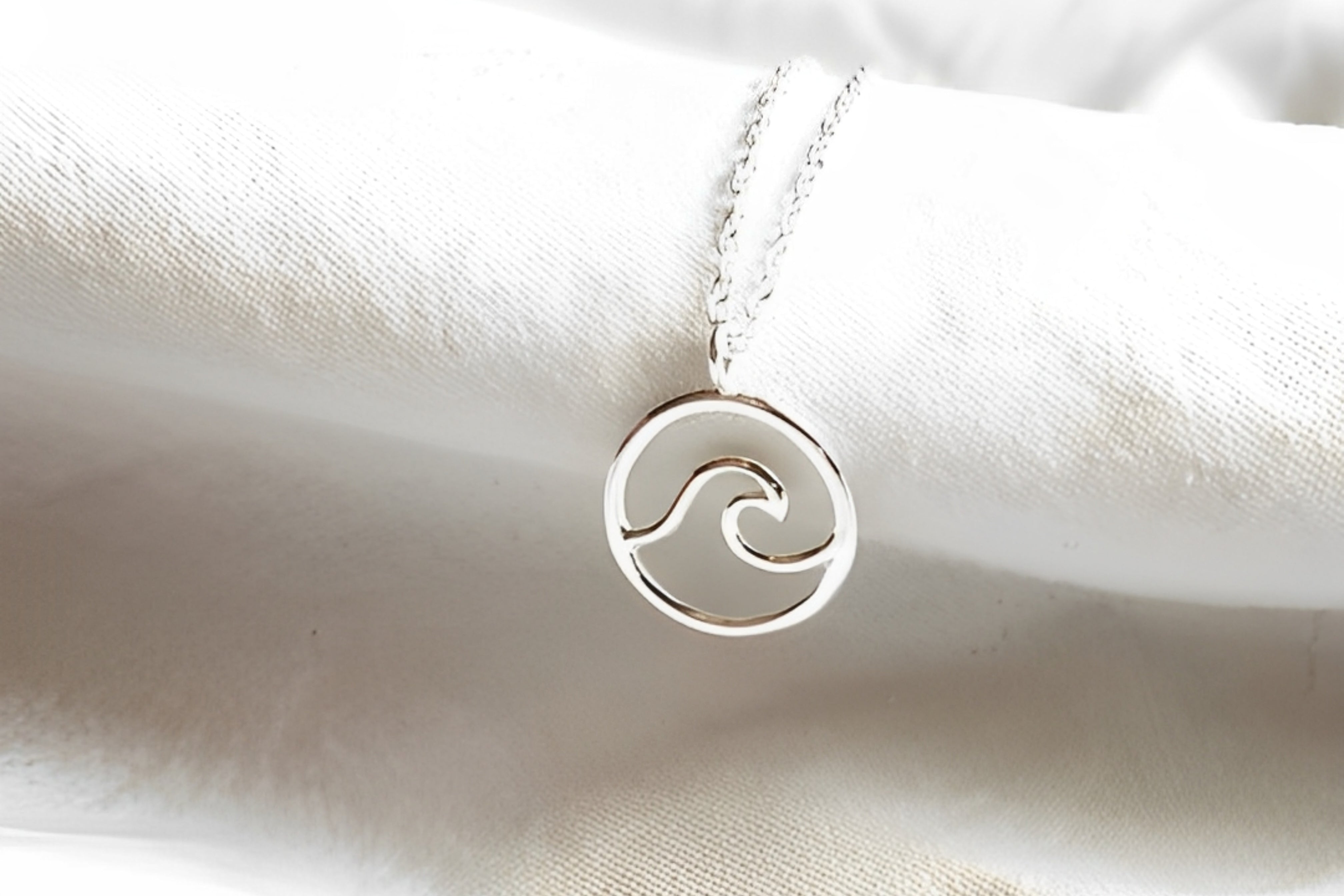 Warum wir uns für 925 Sterling Silber entschieden haben