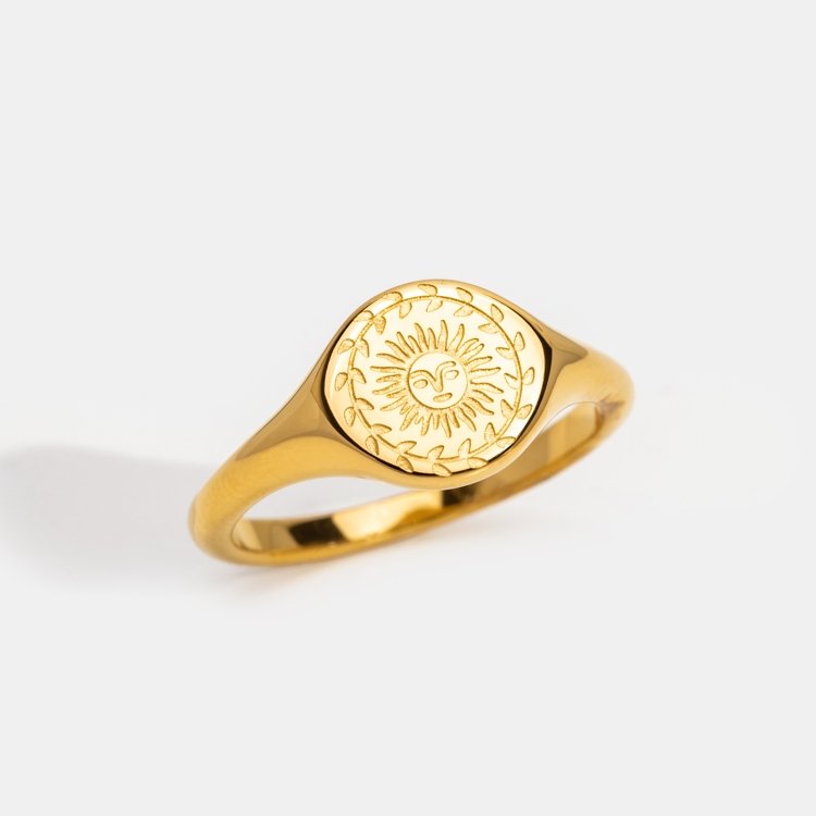 Heliora Ring