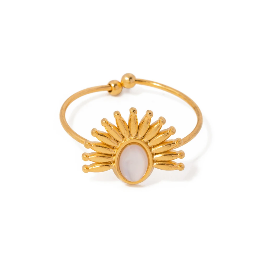 Clarasol Ring